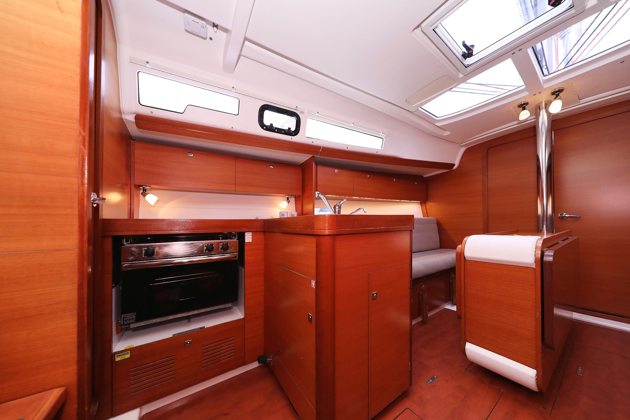 Dufour 350 GL, Feniks | Yacht Charter Croatia