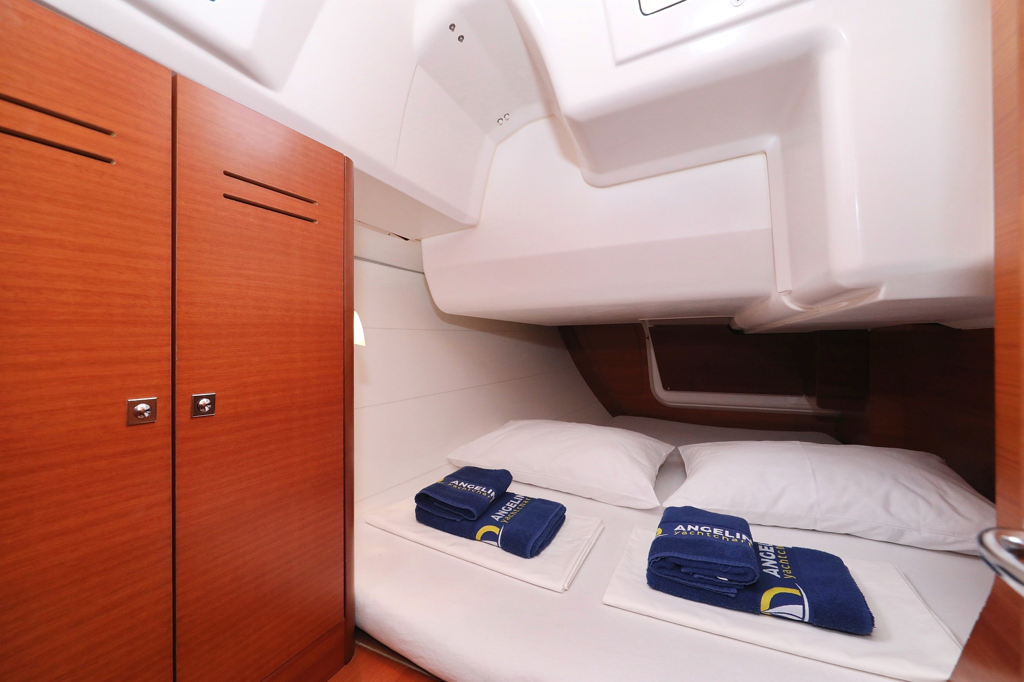Dufour 350 GL, Feniks | Yacht Charter Croatia