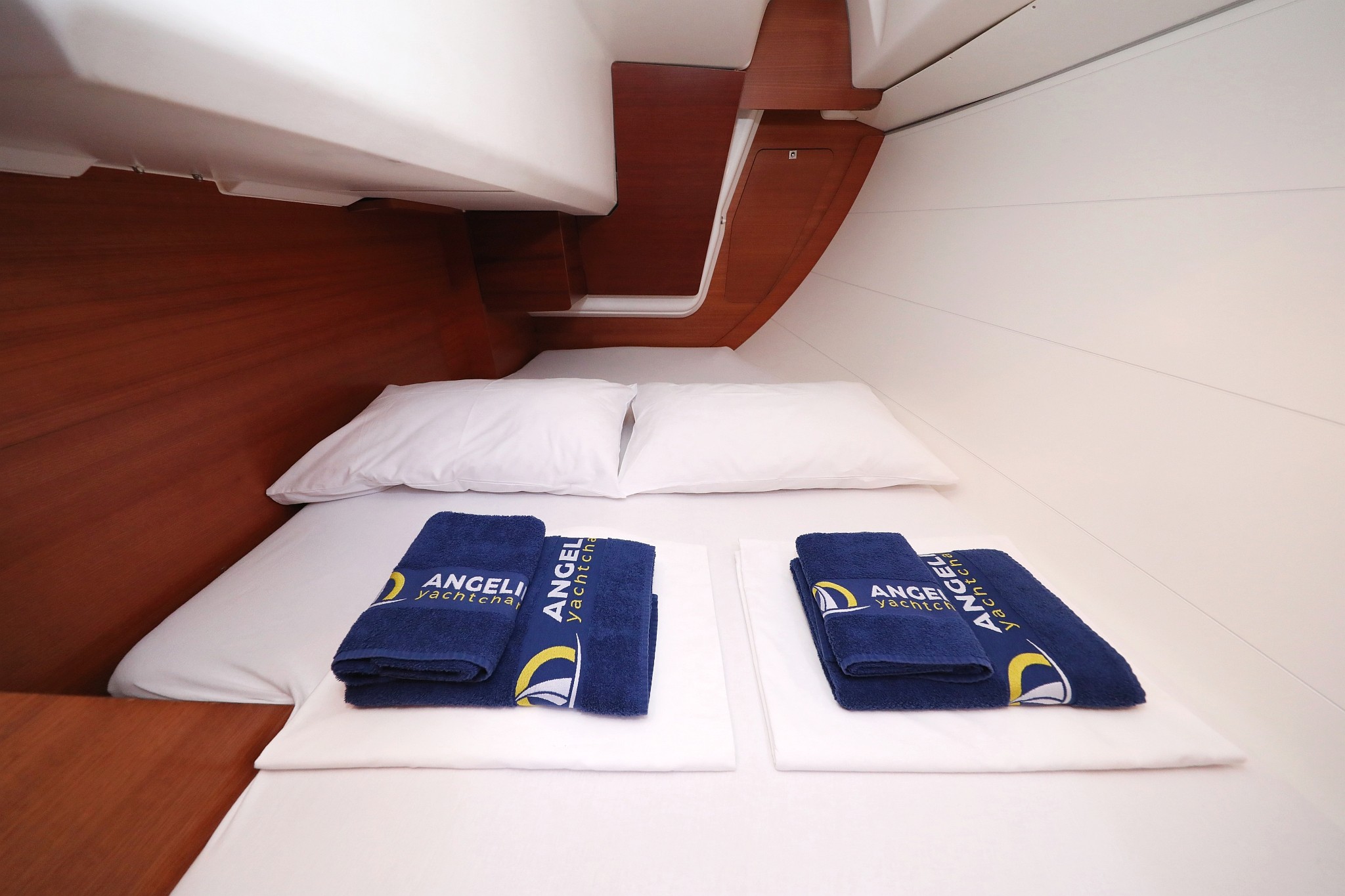 Dufour 350 GL, Feniks | Yacht Charter Croatia