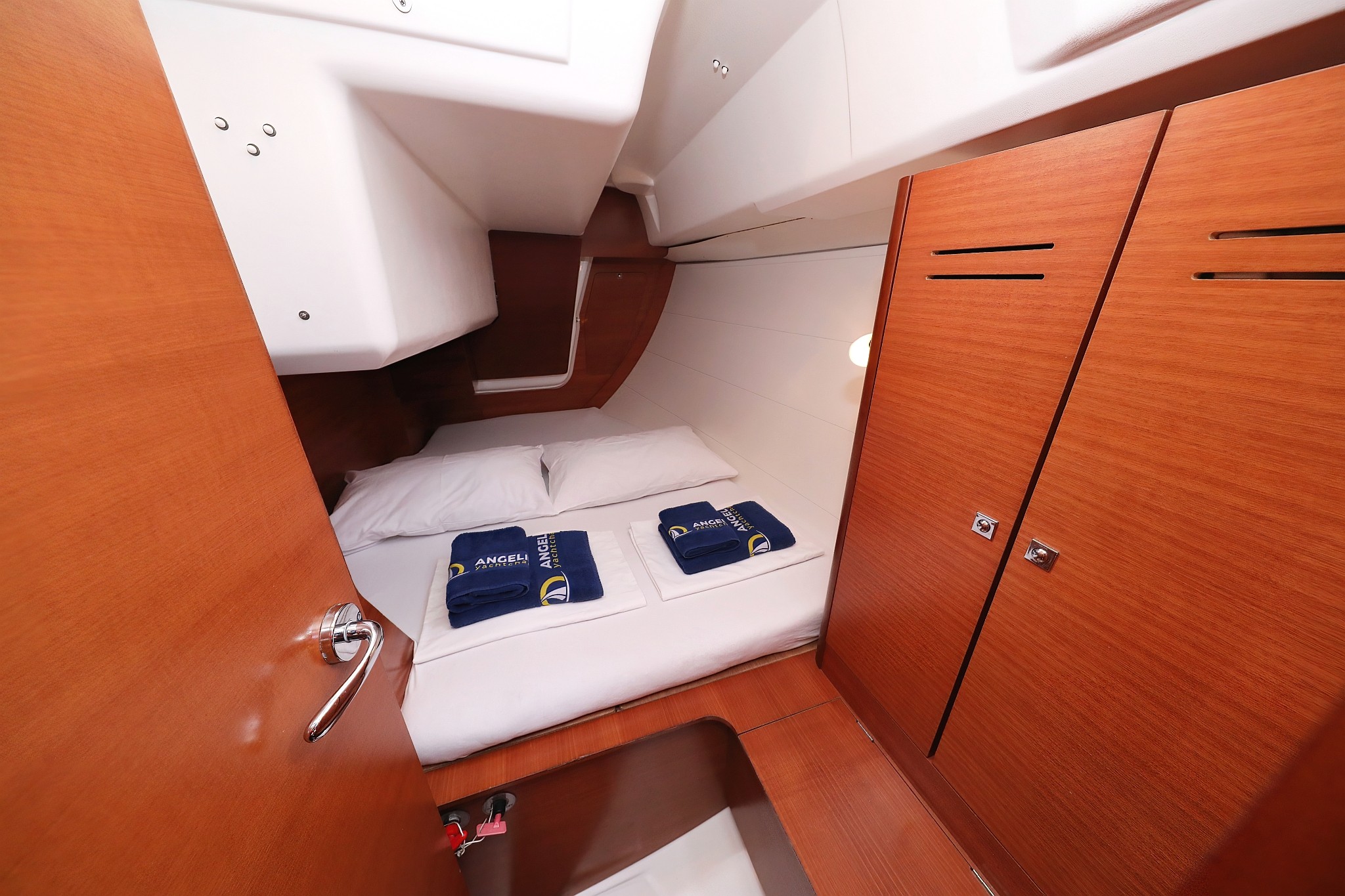 Dufour 350 GL, Feniks | Yacht Charter Croatia