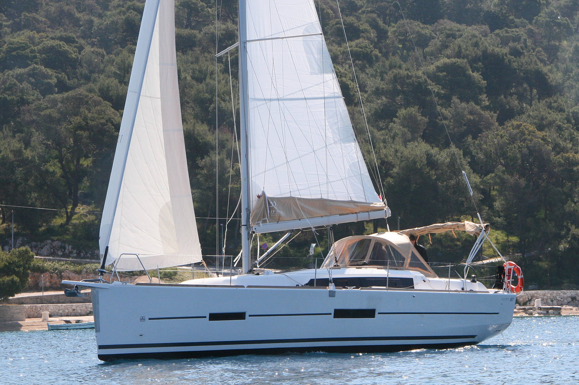 Dufour 382 GL, Henry | Noleggio di Yacht Croazia