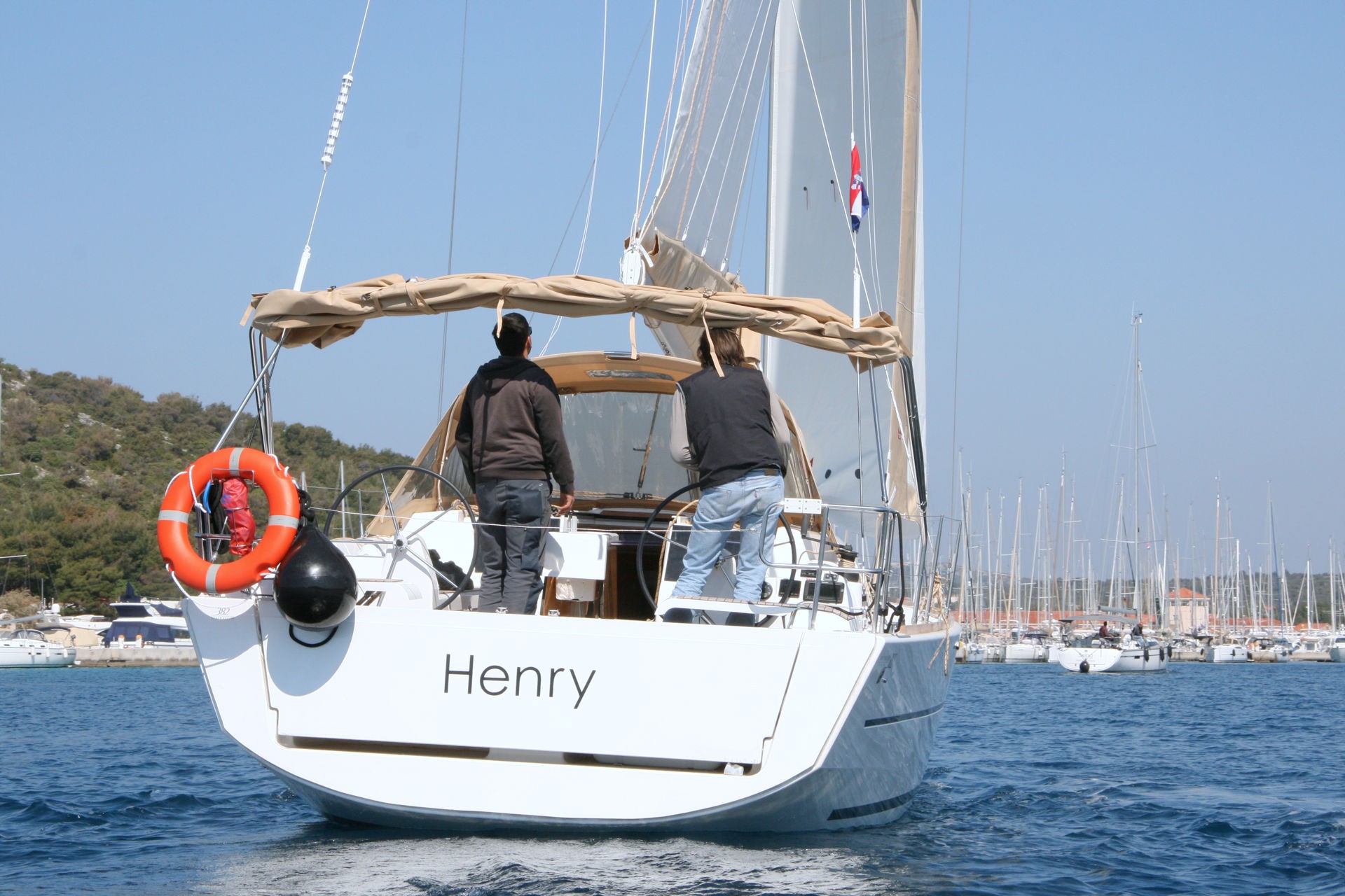 Dufour 382 GL, Henry | Noleggio di Yacht Croazia
