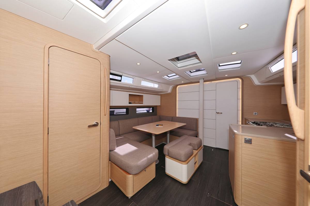 Dufour 41, Poppy | Yachtcharter Kroatien