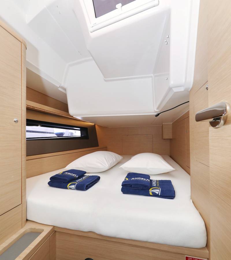 Dufour 41, Poppy | Yachtcharter Kroatien