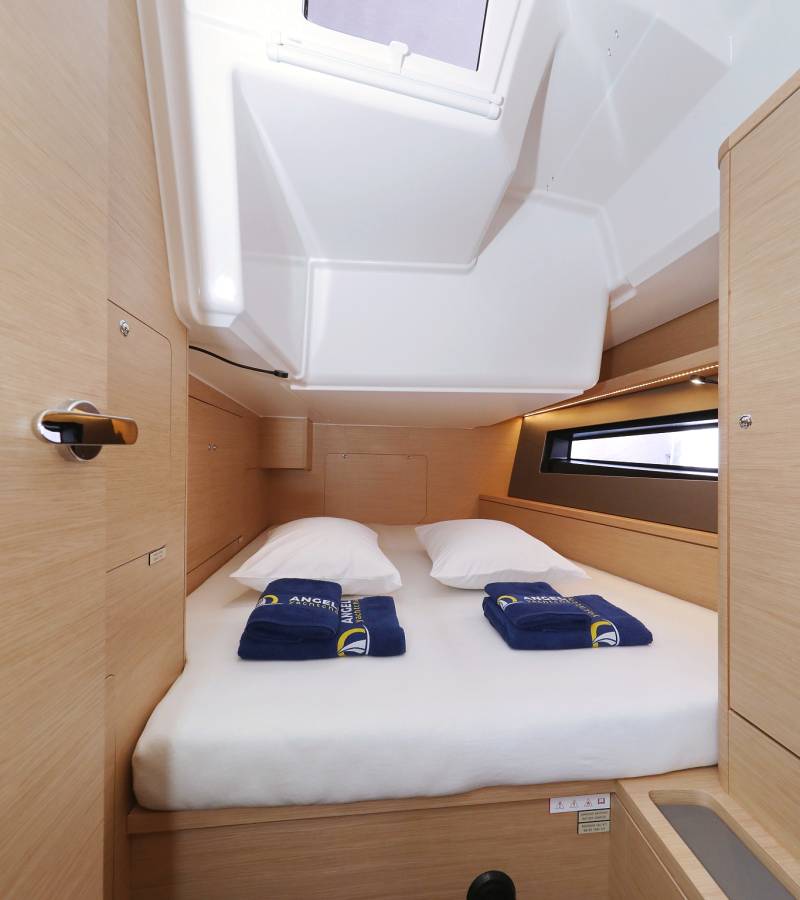Dufour 41, Poppy | Yachtcharter Kroatien