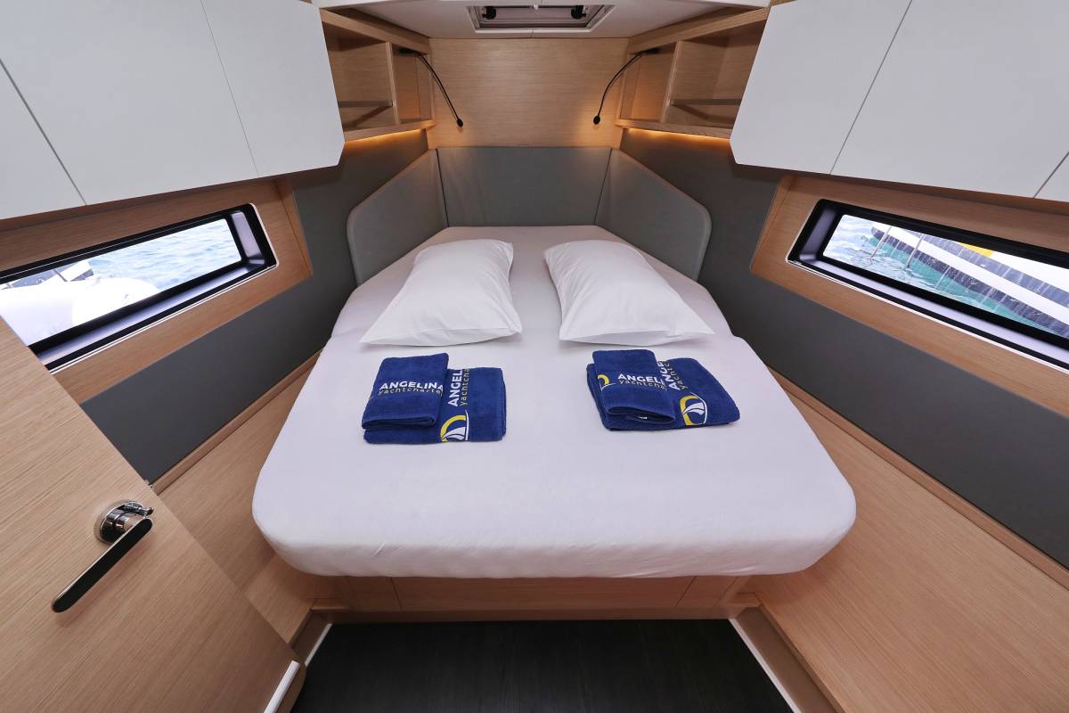 Dufour 41, Poppy | Yachtcharter Kroatien