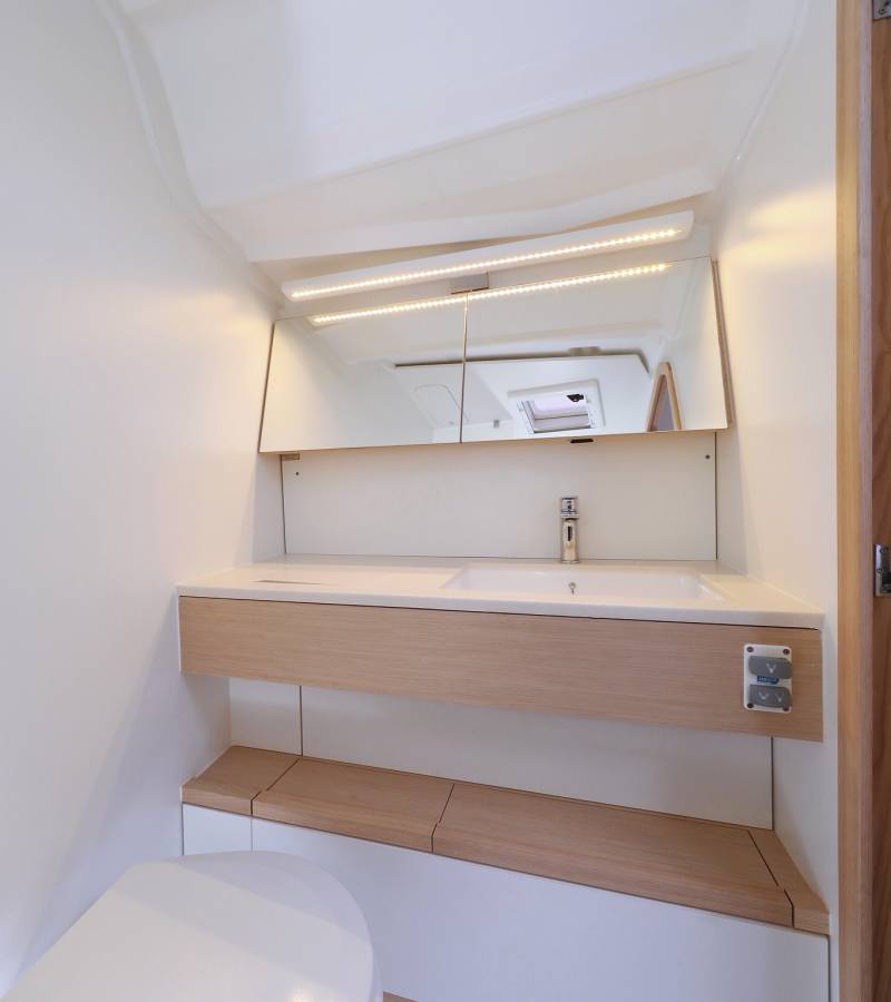 Dufour 41, Poppy | Yachtcharter Kroatien