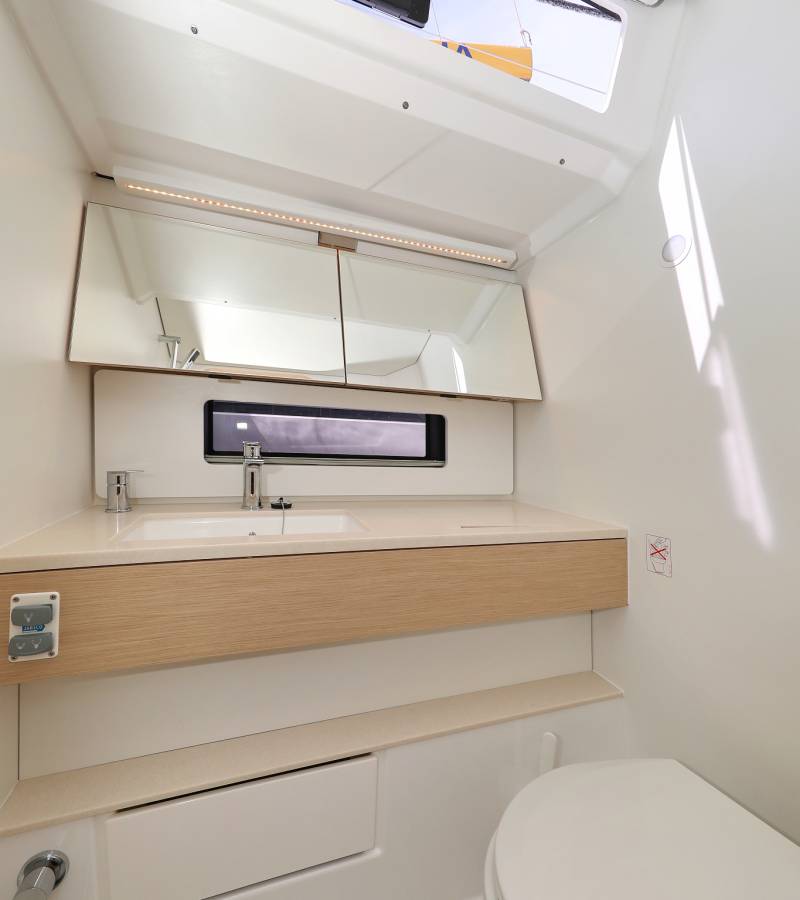 Dufour 41, Poppy | Yachtcharter Kroatien