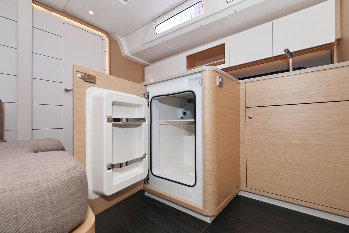 Dufour 41, Poppy | Yachtcharter Kroatien