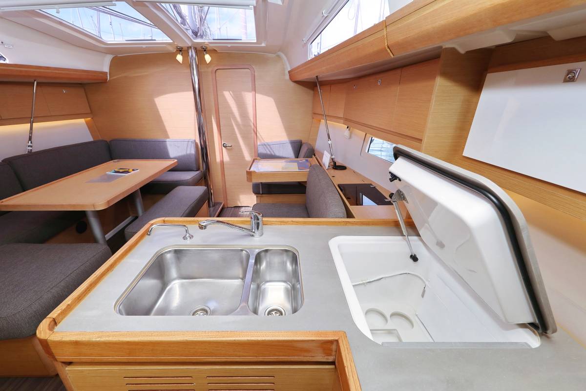 Dufour 412 GL, Themisto | Yacht Charter Croatia