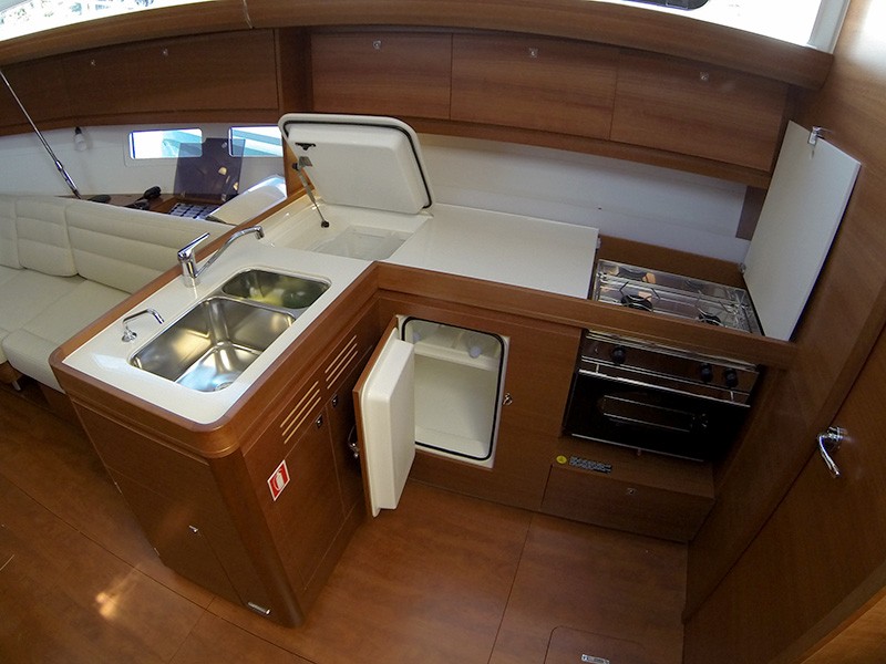 Dufour 412 GL, Amazing | Yacht Charter Croatia