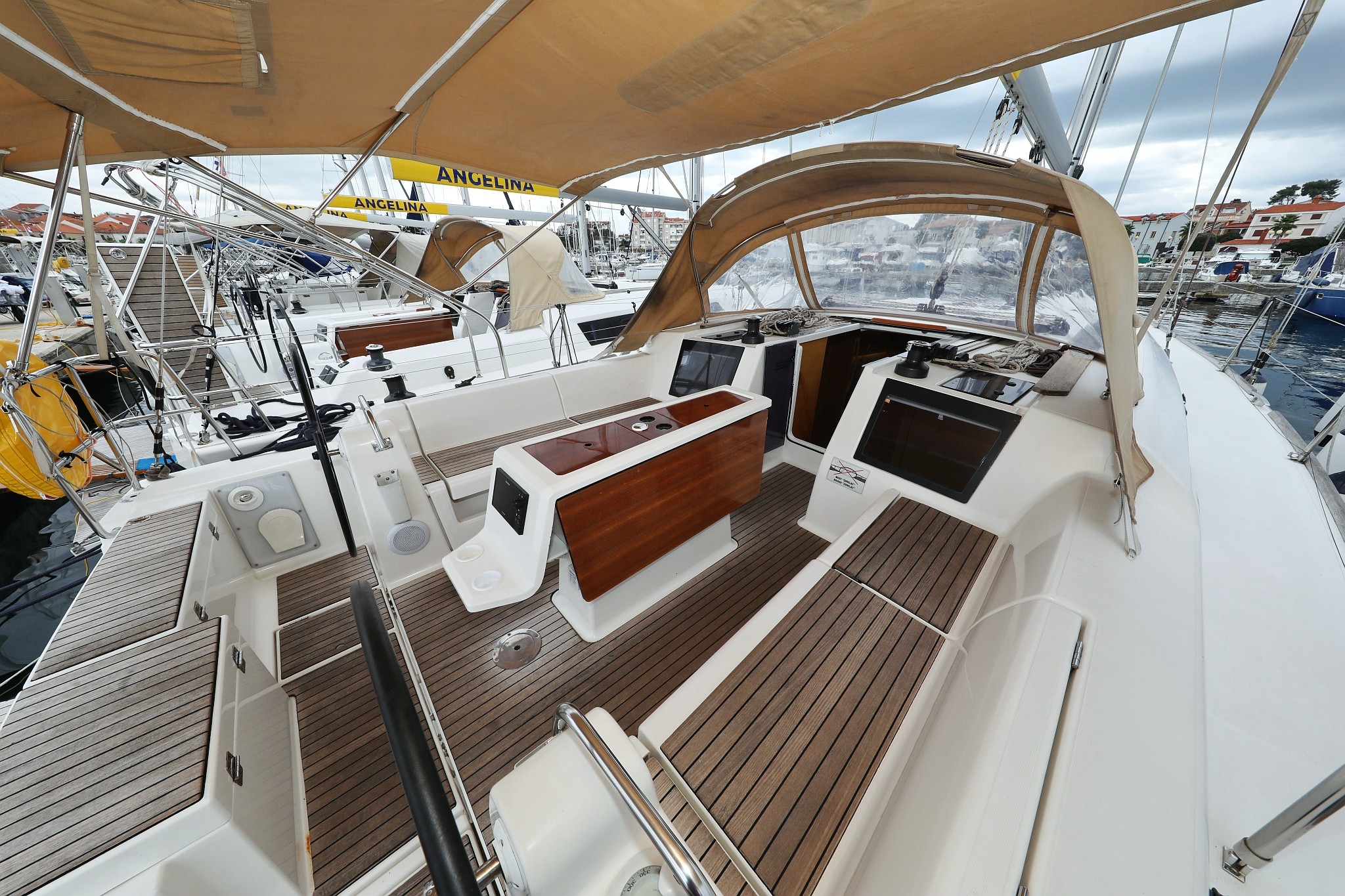 Dufour 412 GL, Phonix II | Yacht Charter Croatia
