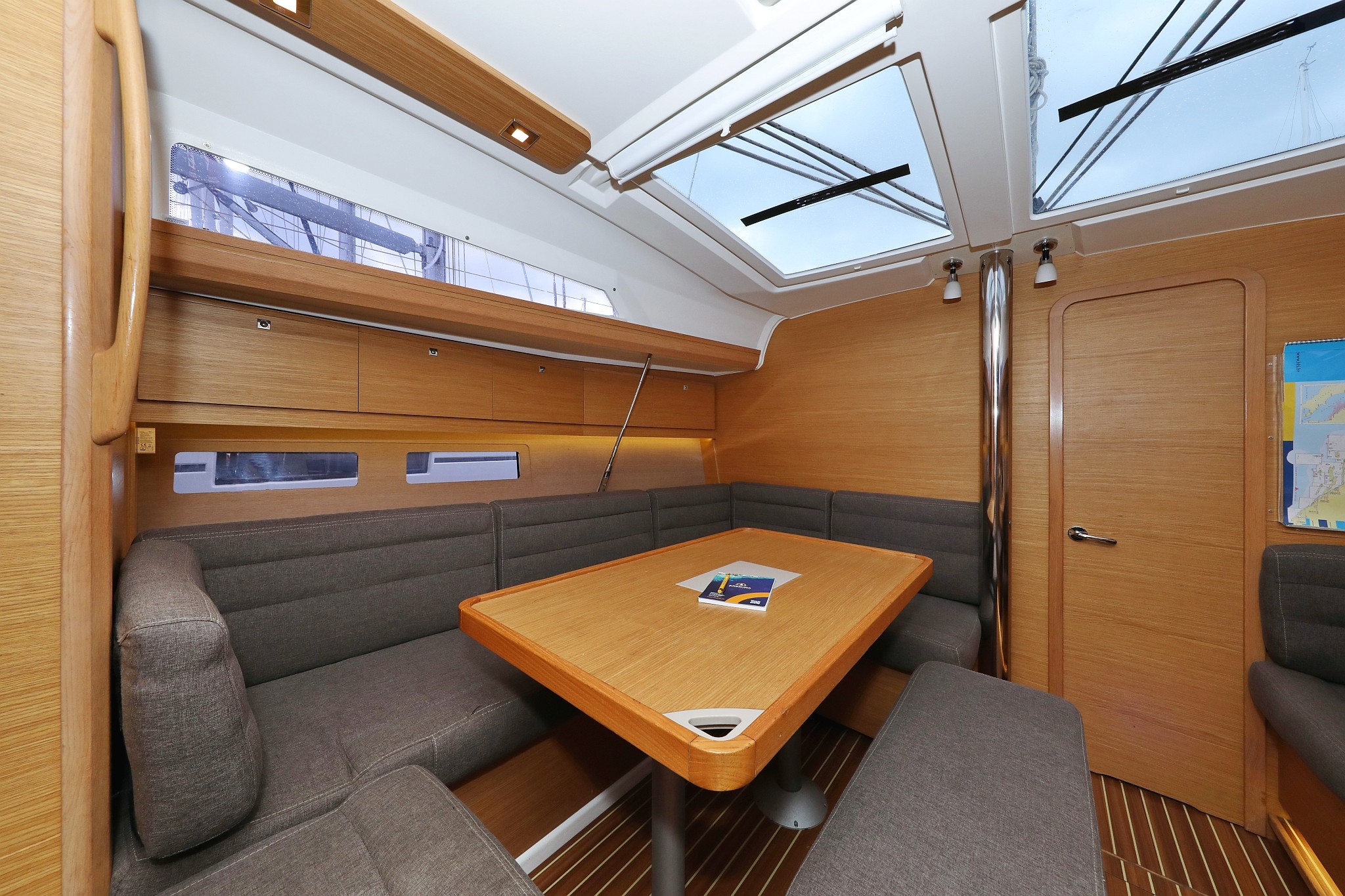 Dufour 412 GL, Phonix II | Yacht Charter Croatia