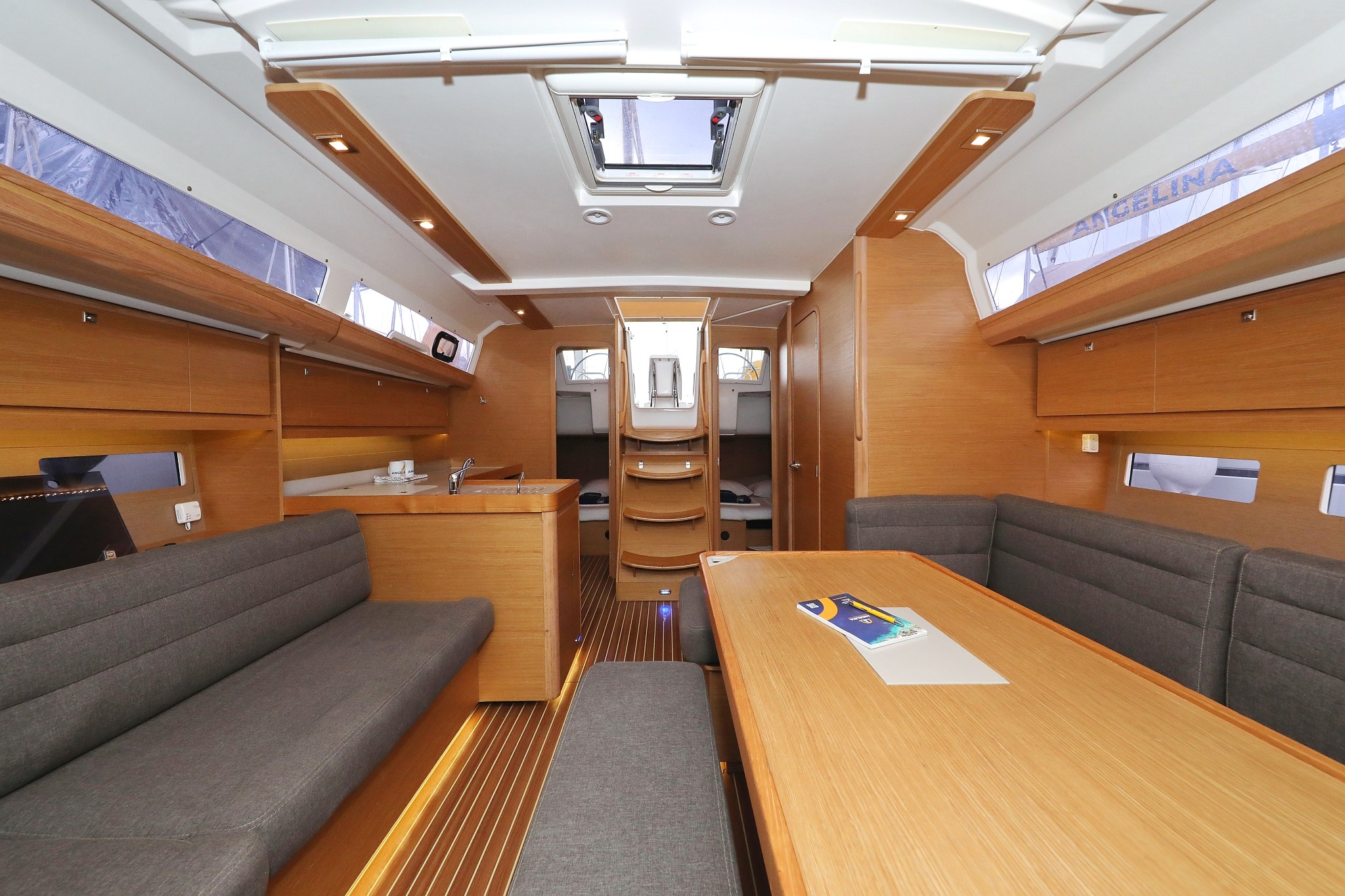 Dufour 412 GL, Phonix II | Yacht Charter Croatia