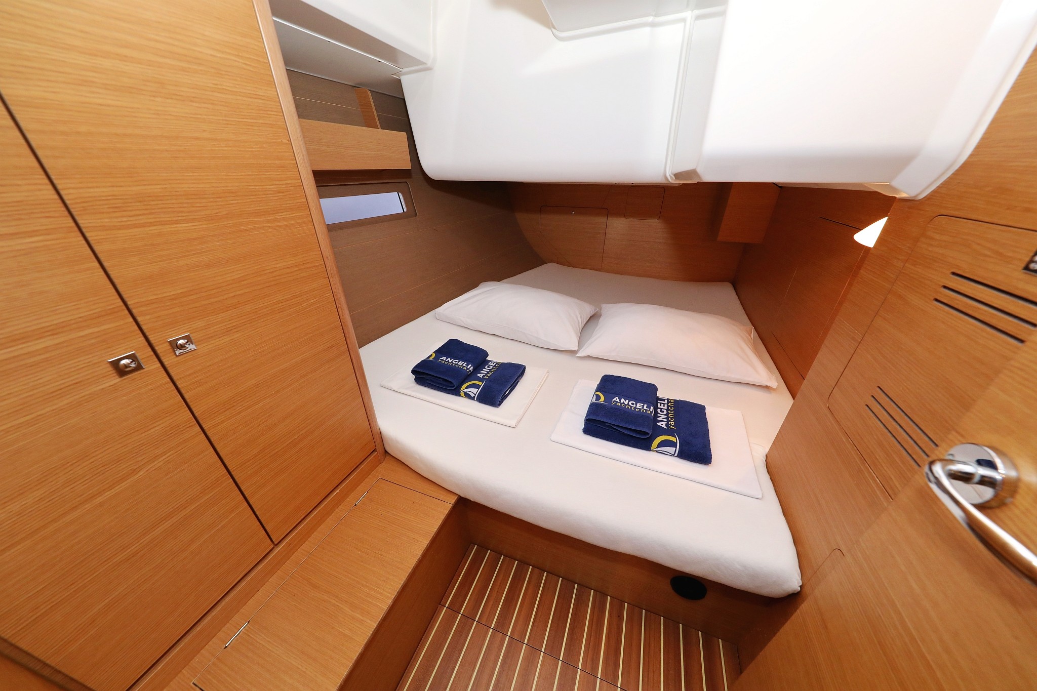 Dufour 412 GL, Phonix II | Yacht Charter Croatia
