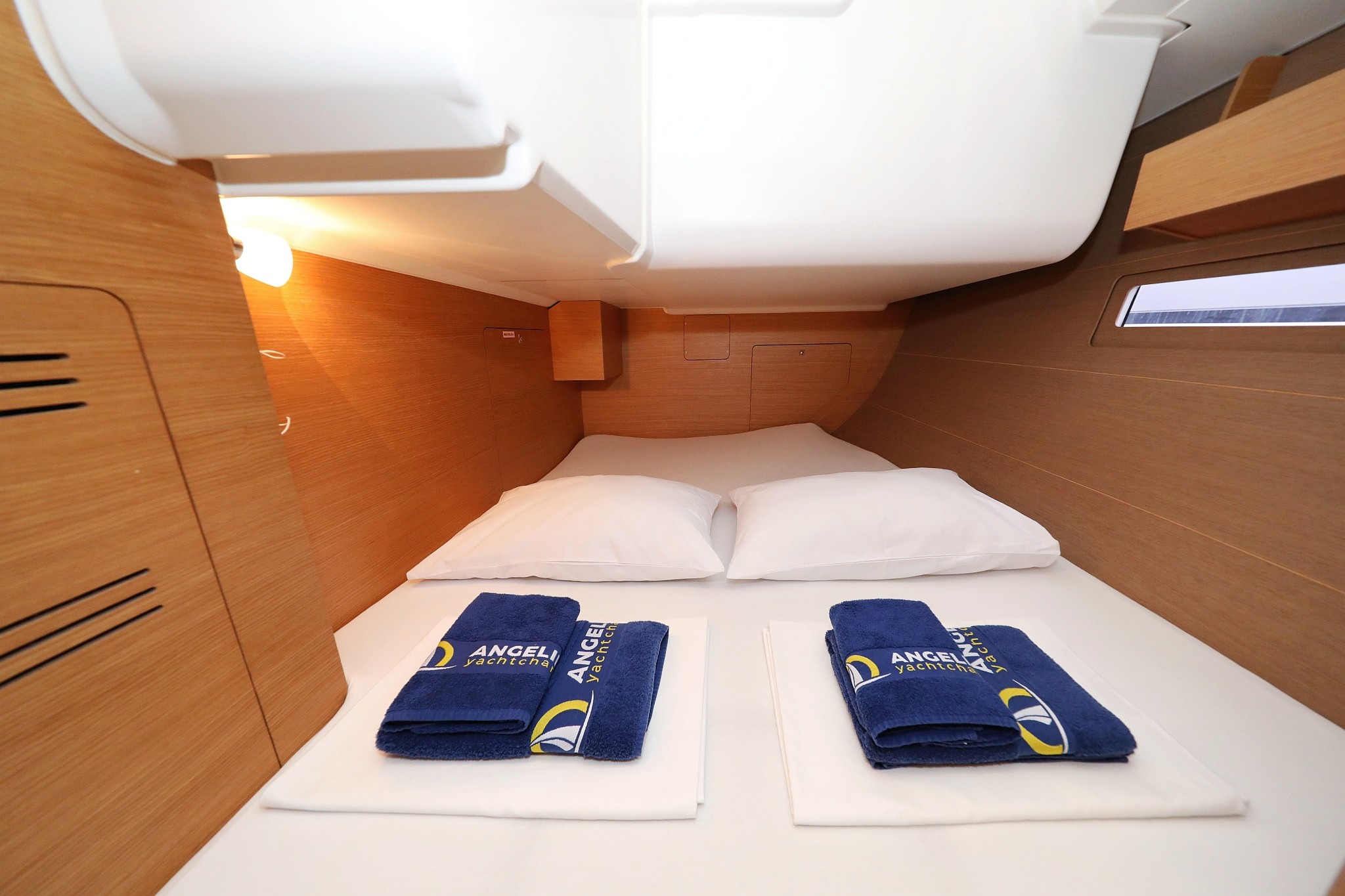 Dufour 412 GL, Phonix II | Yacht Charter Croatia