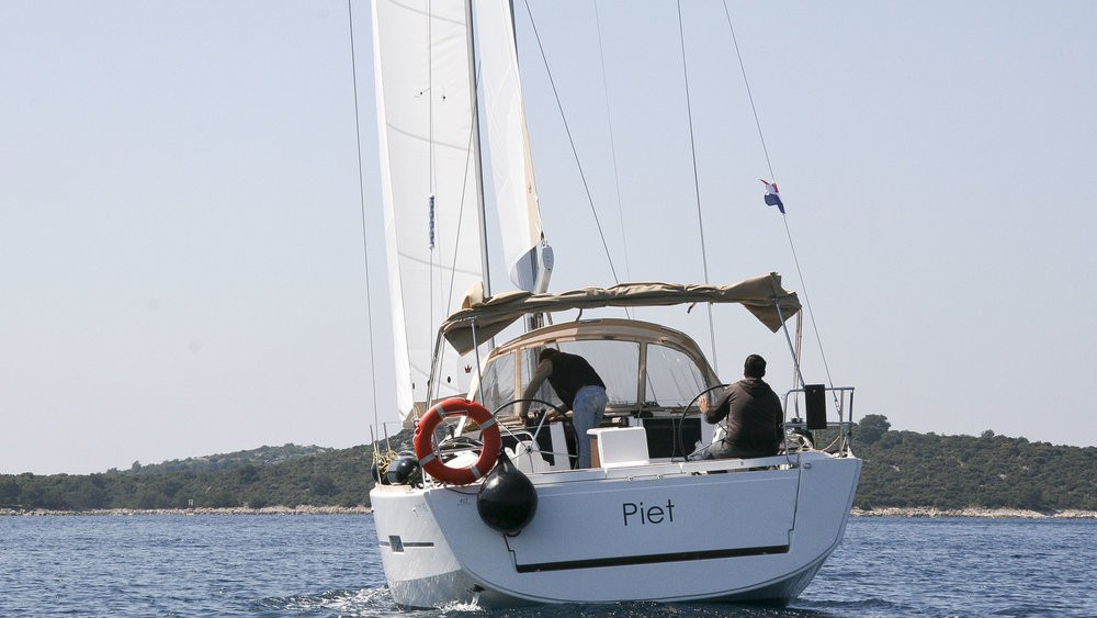 Dufour 412 GL, Stella | Yacht Charter Croatia