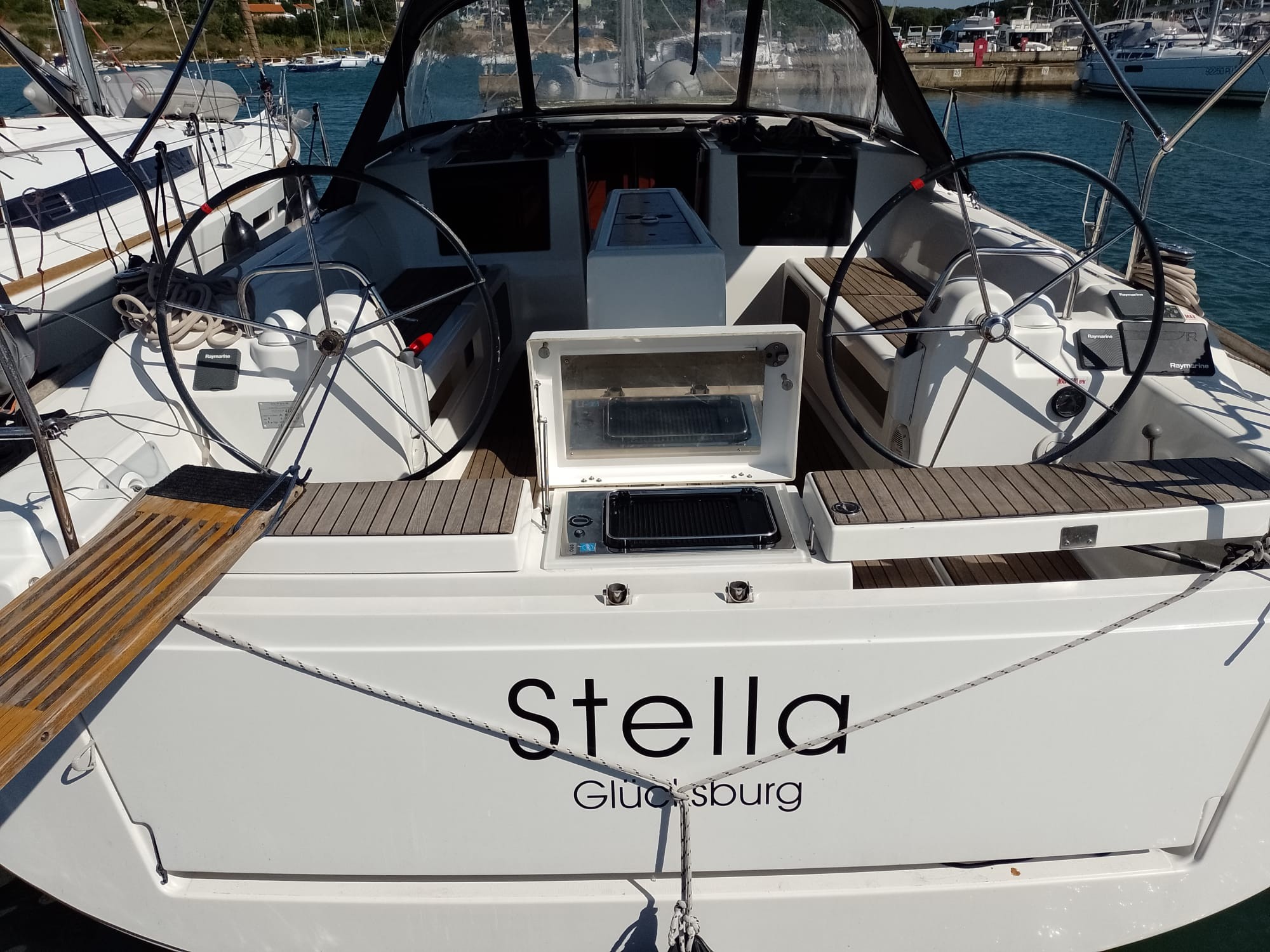 Dufour 412 GL, Stella | Yacht Charter Croatia