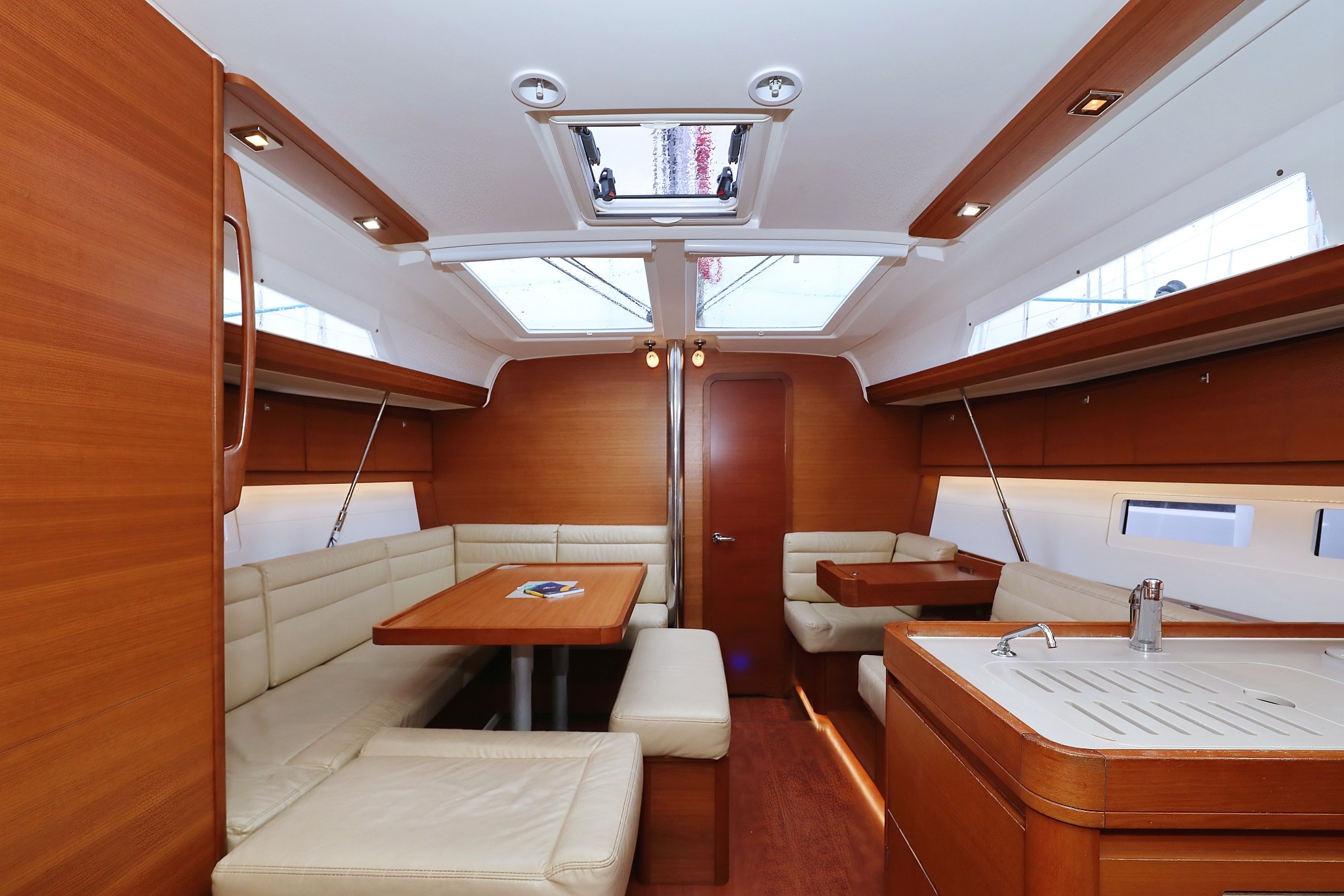 Dufour 412 GL, Fun 4 Friends | Yacht Charter Croatia