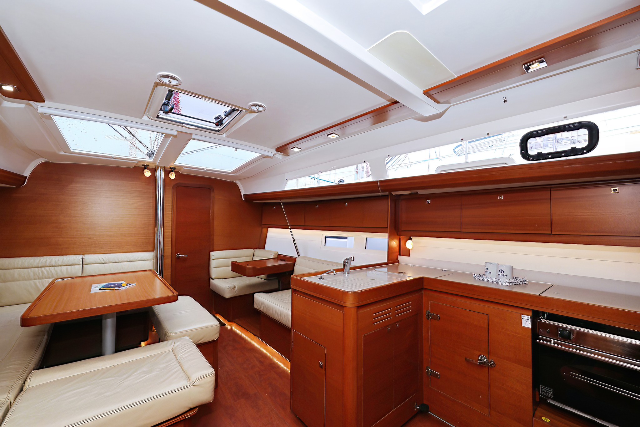 Dufour 412 GL, Fun 4 Friends | Yacht Charter Croatia