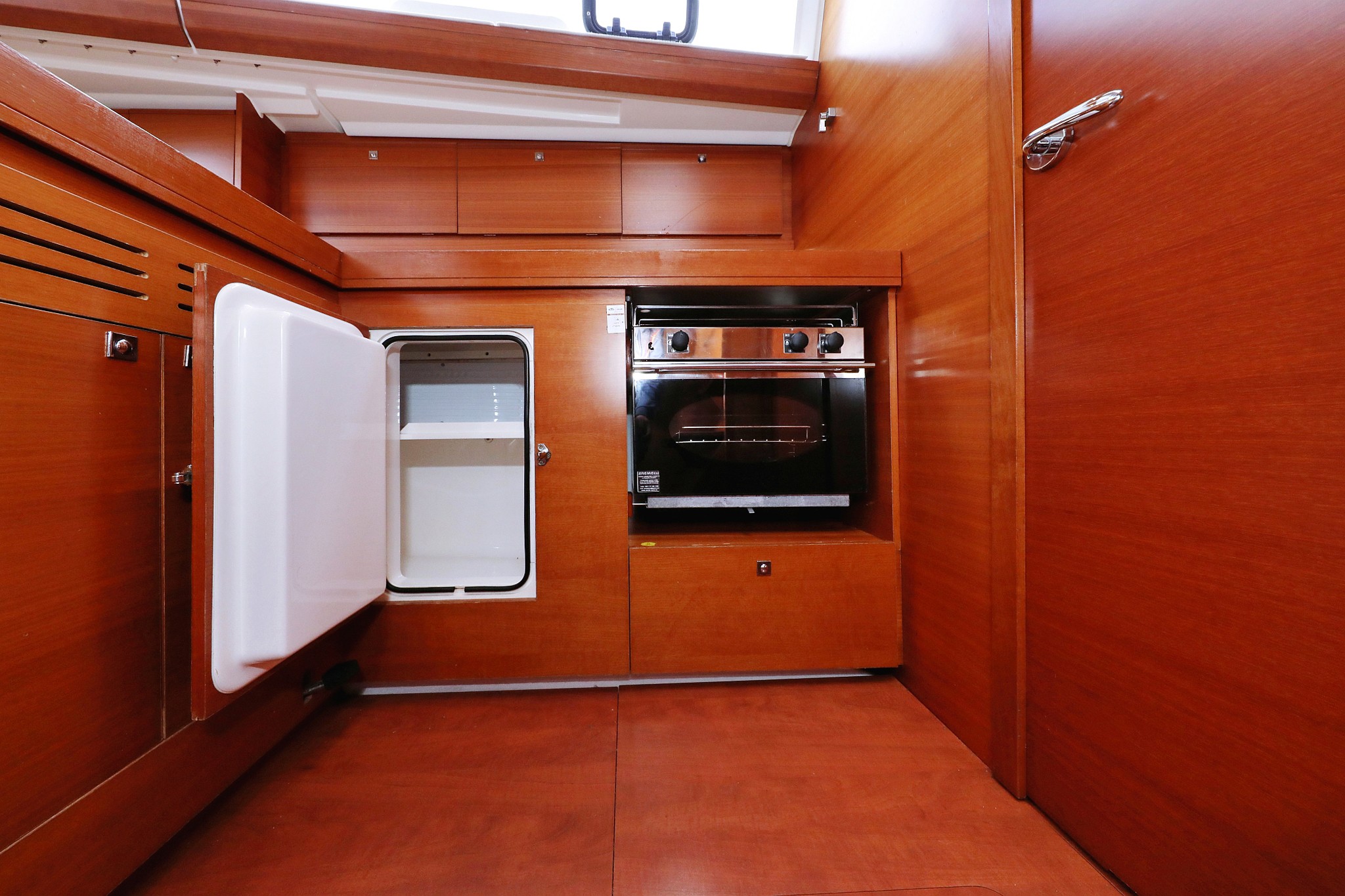 Dufour 412 GL, Fun 4 Friends | Yacht Charter Croatia