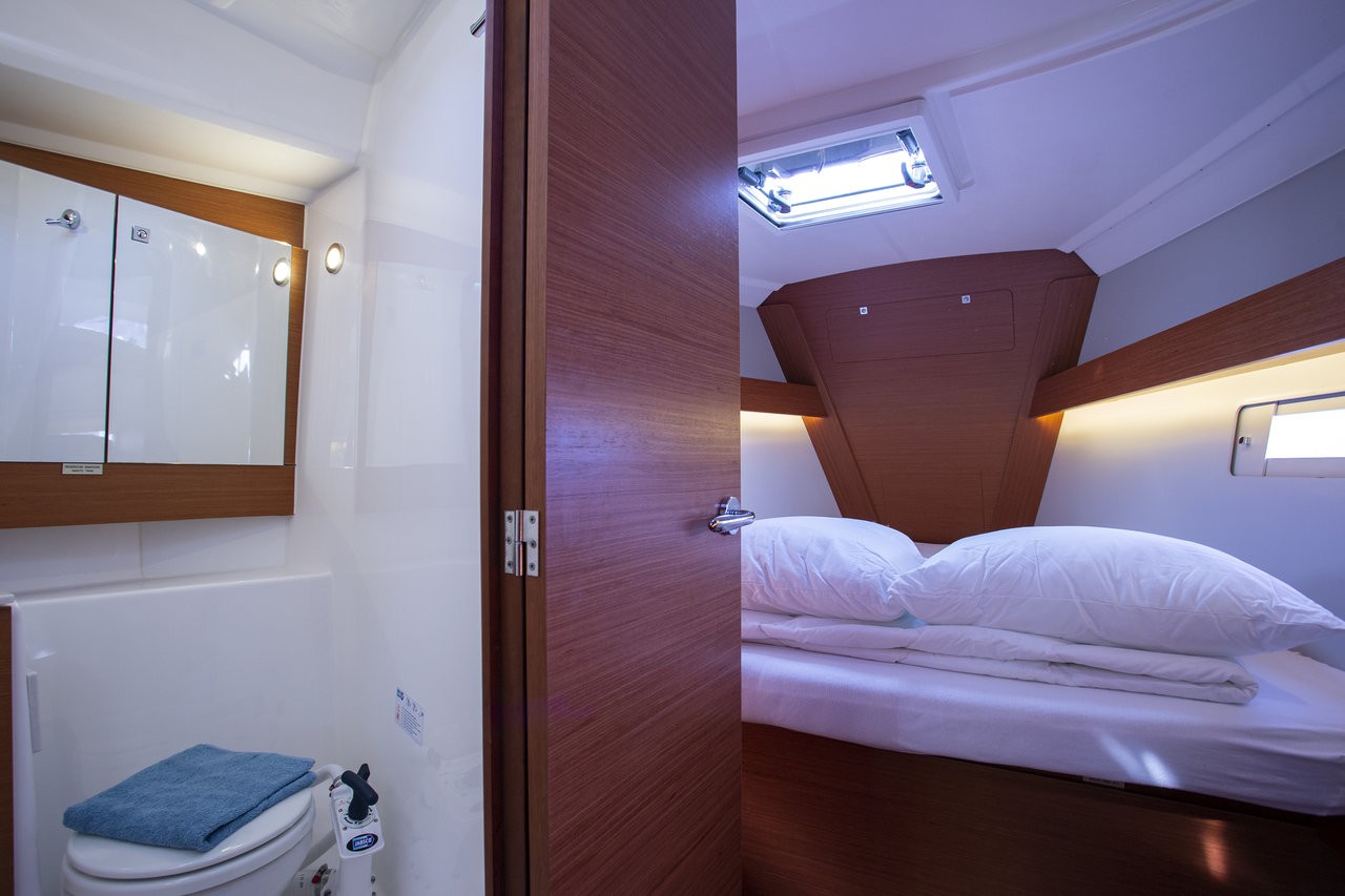 Dufour 412 GL, Eva | Yacht Charter Croatia