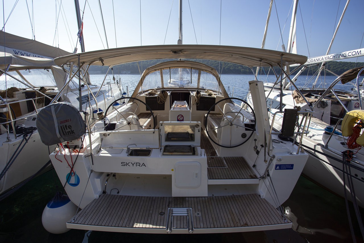Dufour 412 GL, Skyra | Yacht Charter Croatia