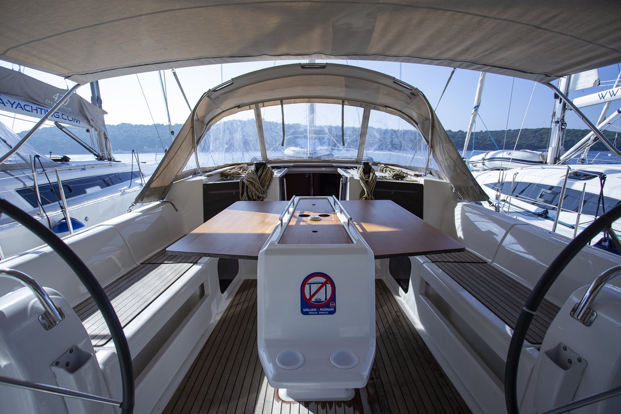Dufour 412 GL, Skyra | Yacht Charter Croatia