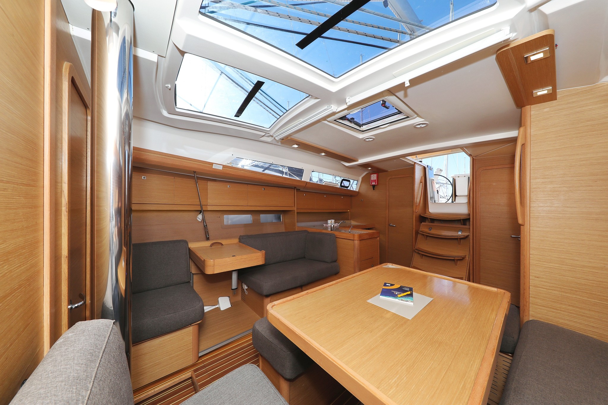Dufour 412 GL, Adrio | Yacht Charter Croatia