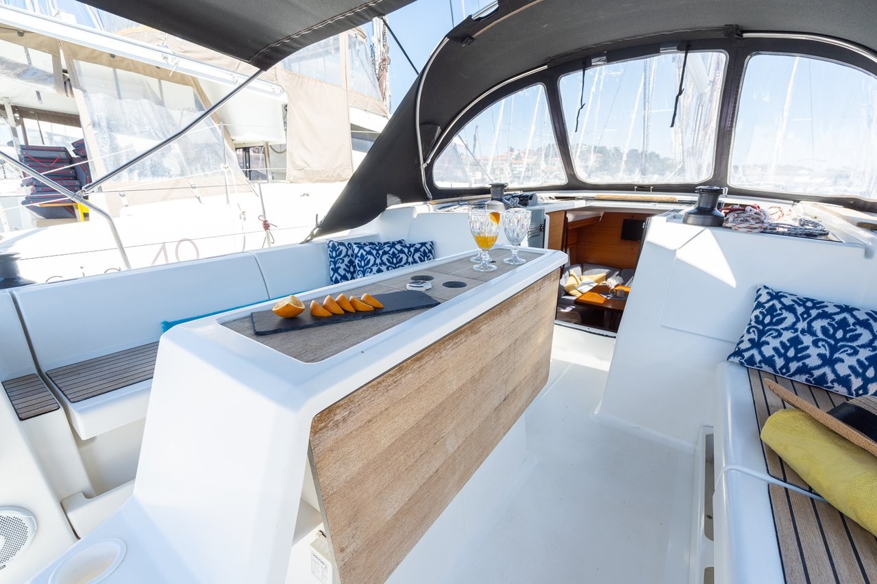 Dufour 412 GL, Apus | Yacht Charter Croatia