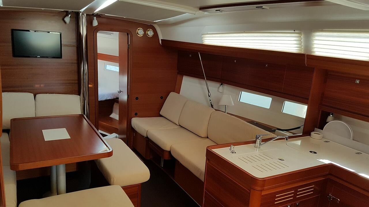 Dufour 412 GL, Apus | Yacht Charter Croatia