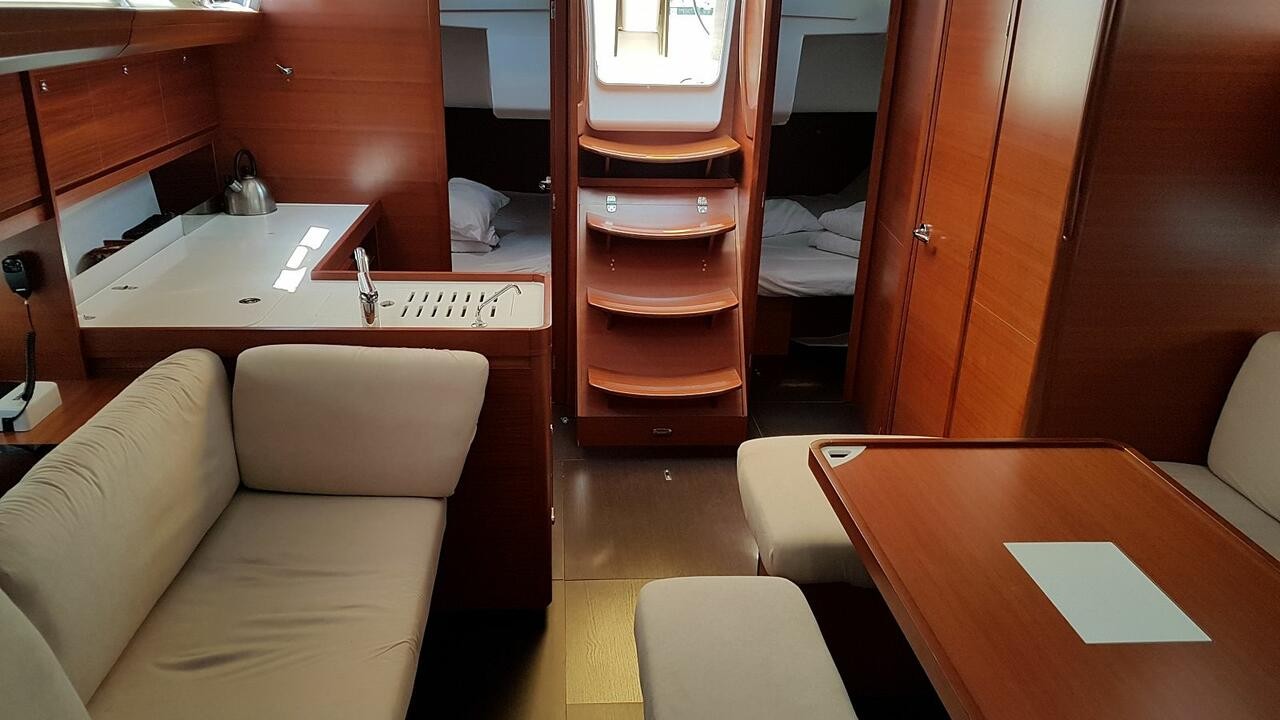 Dufour 412 GL, Apus | Yacht Charter Croatia