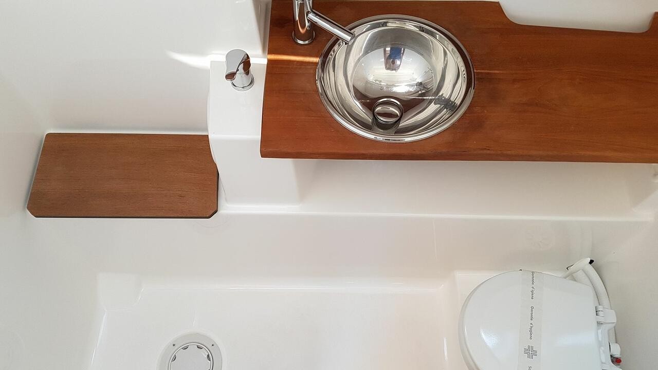 Dufour 412 GL, Apus | Yacht Charter Croatia