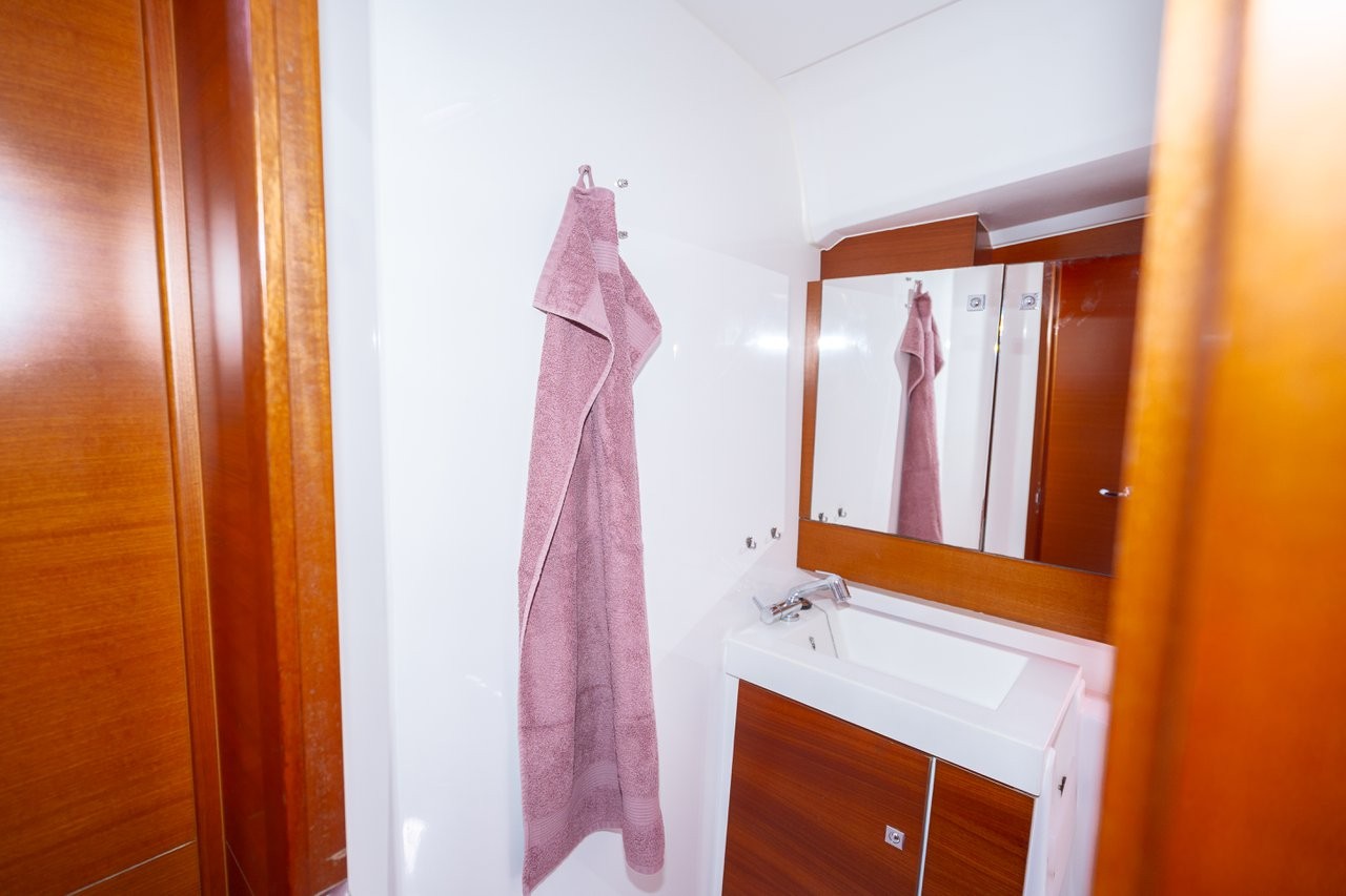 Dufour 412 GL, Apus | Yacht Charter Croatia