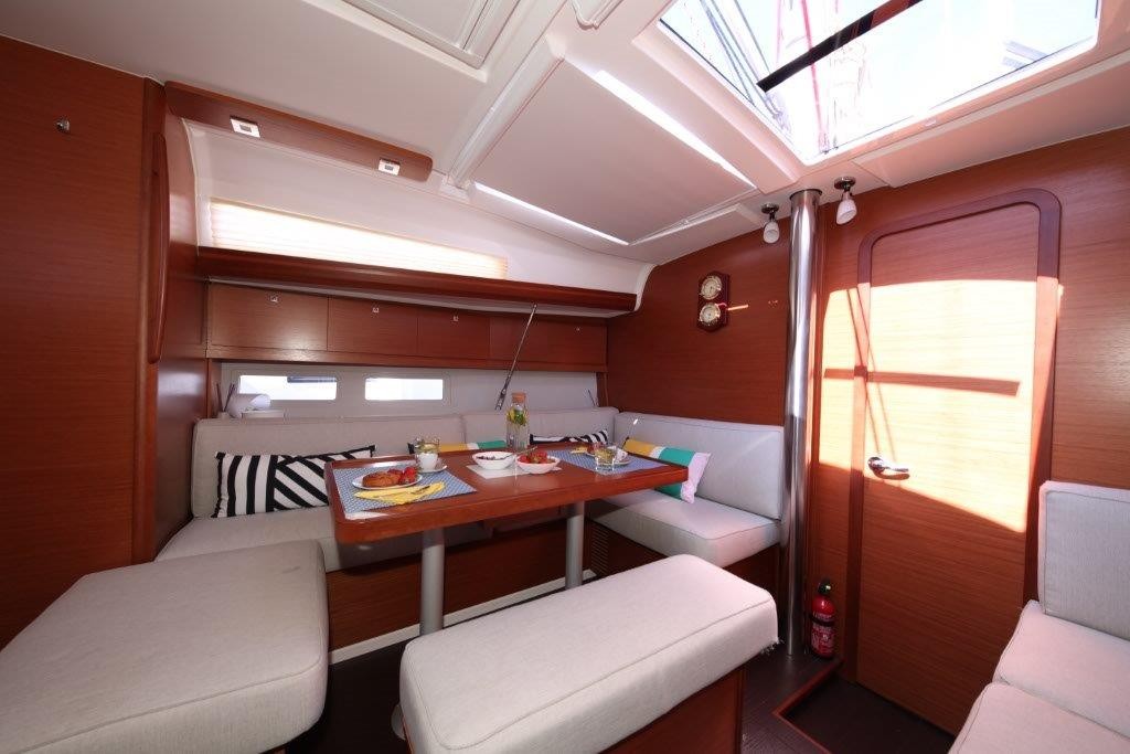 Dufour 412 GL, Matul | Yacht Charter Croatia
