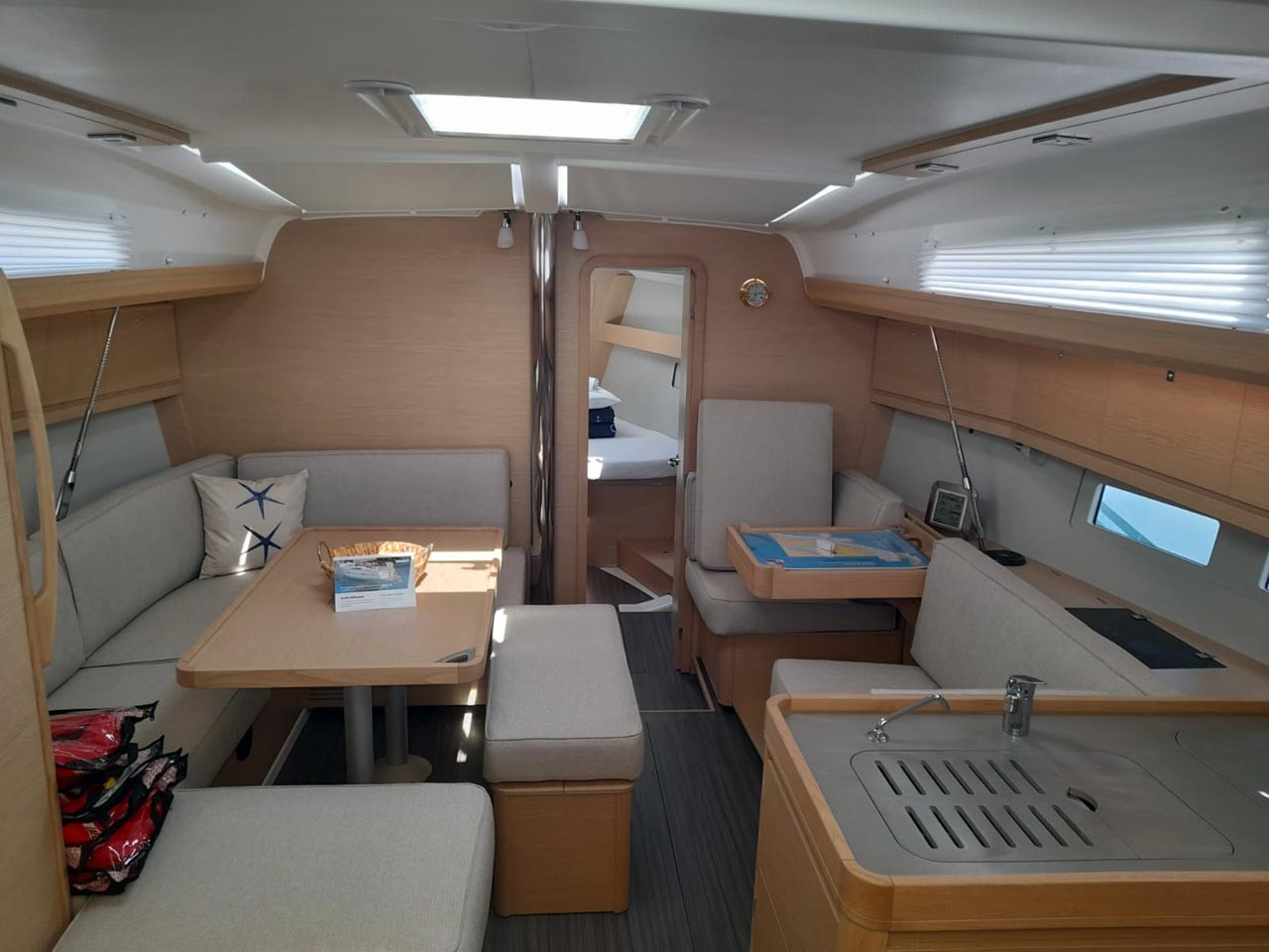 Dufour 412, Altair | Yacht Charter Croatia