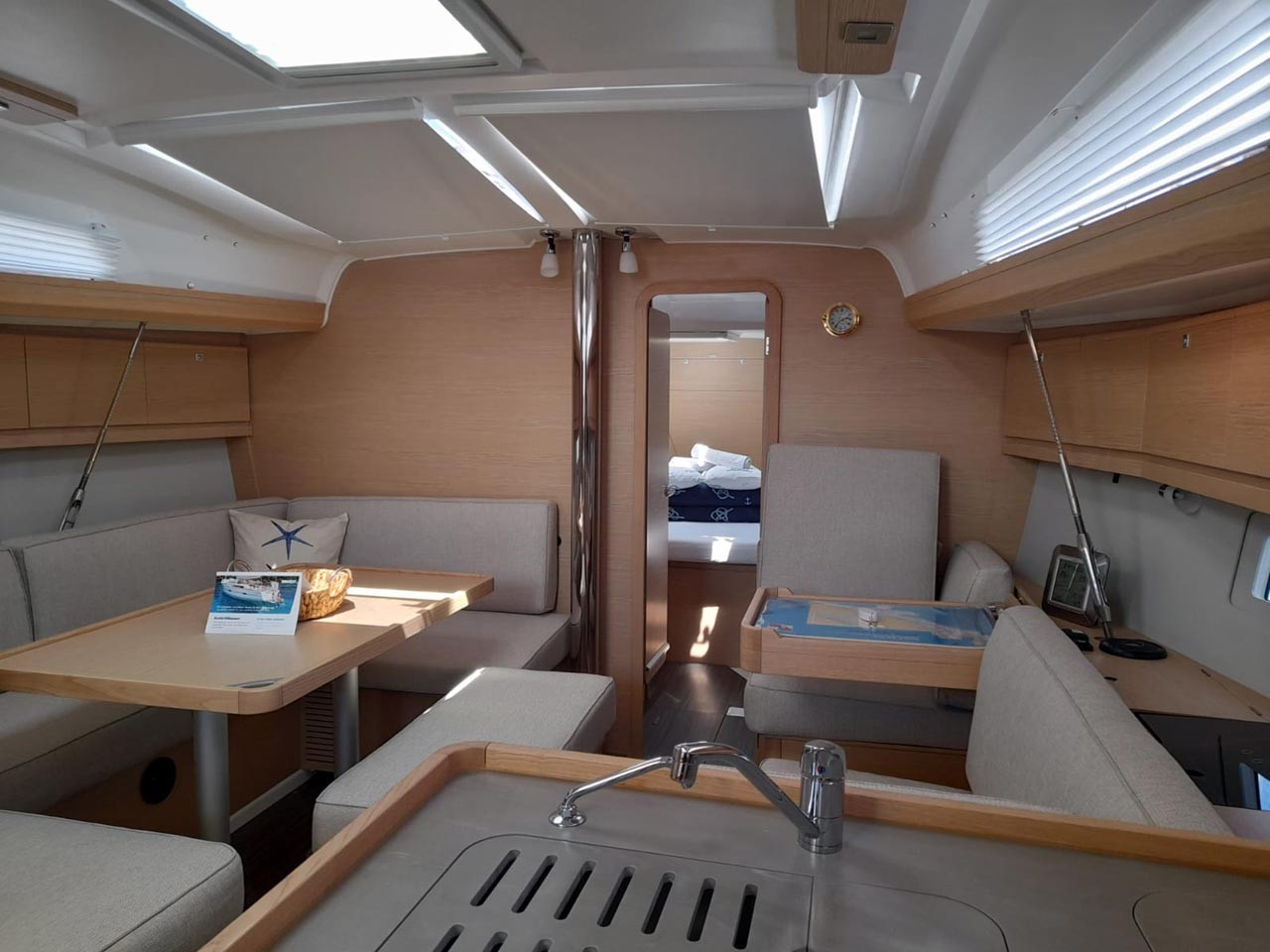 Dufour 412, Altair | Yacht Charter Croatia