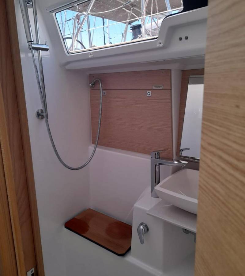 Dufour 412, Altair | Yacht Charter Croatia