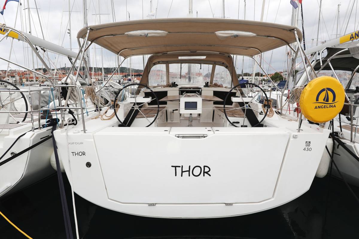 Dufour 430 GL, Thor | Yacht Charter Croatia