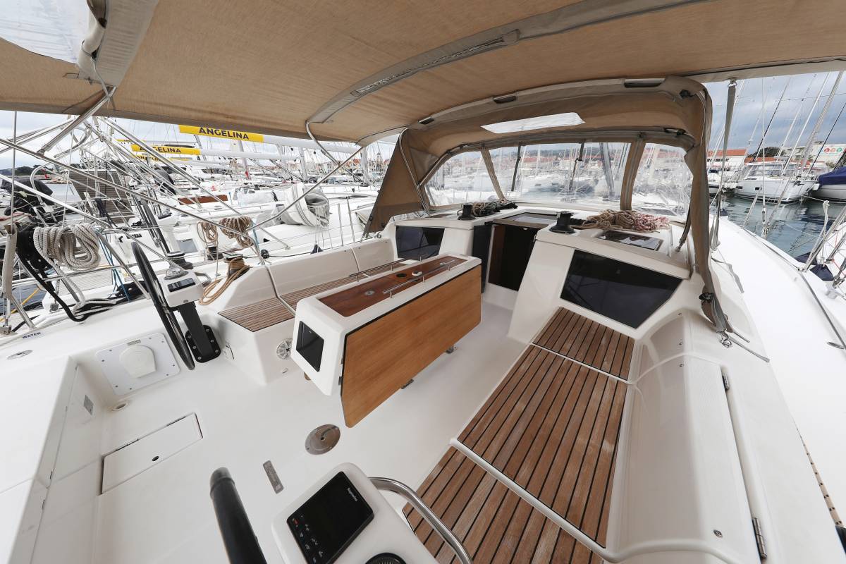 Dufour 430 GL, Thor | Yacht Charter Croatia