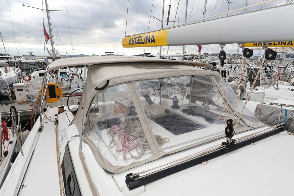 Dufour 430 GL, Thor | Yacht Charter Croatia