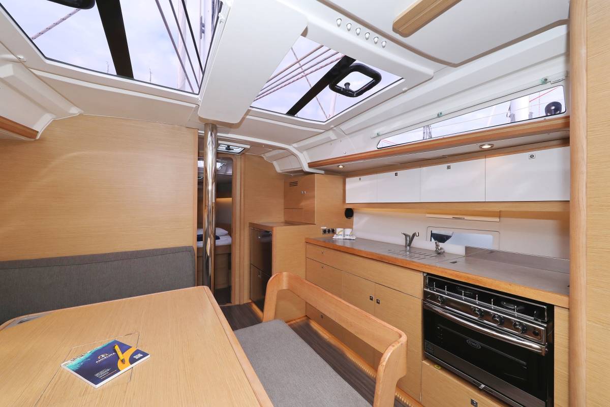 Dufour 430 GL, Thor | Yacht Charter Croatia