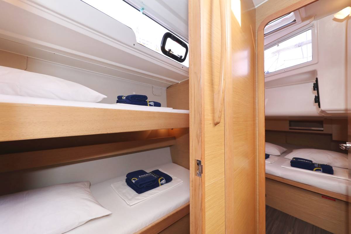 Dufour 430 GL, Thor | Yacht Charter Croatia