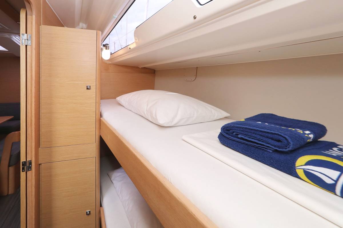 Dufour 430 GL, Thor | Yacht Charter Croatia