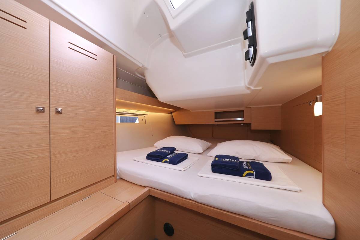 Dufour 430 GL, Thor | Yacht Charter Croatia