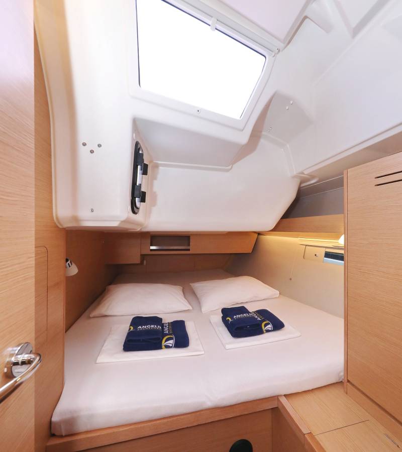Dufour 430 GL, Thor | Yacht Charter Croatia
