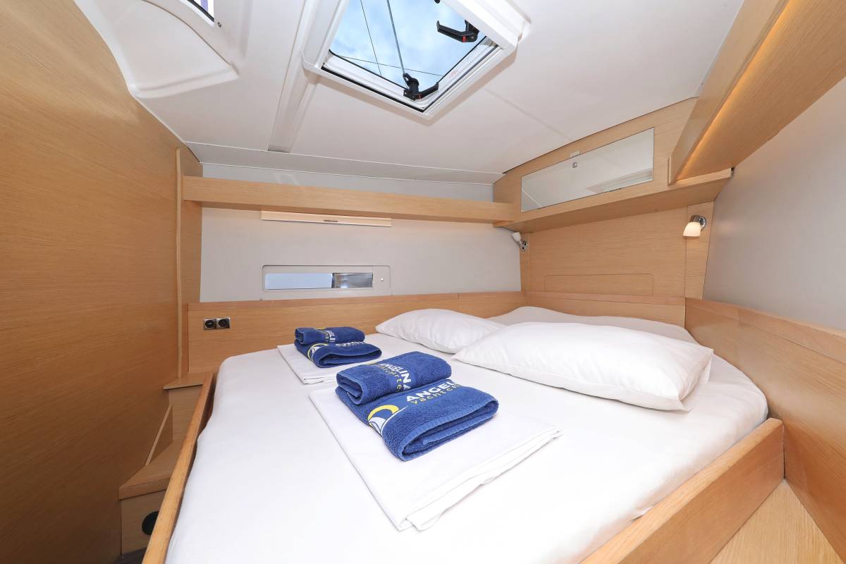 Dufour 430 GL, Thor | Yacht Charter Croatia
