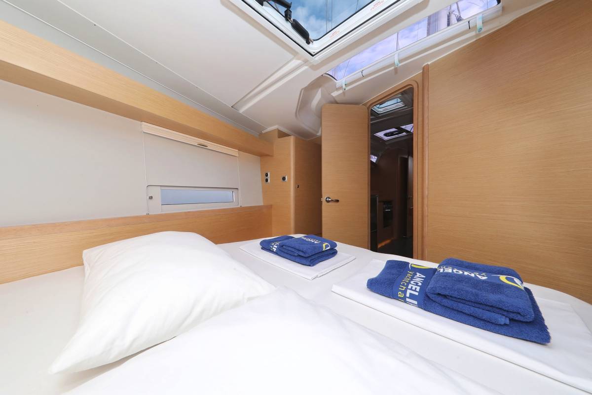 Dufour 430 GL, Thor | Yacht Charter Croatia