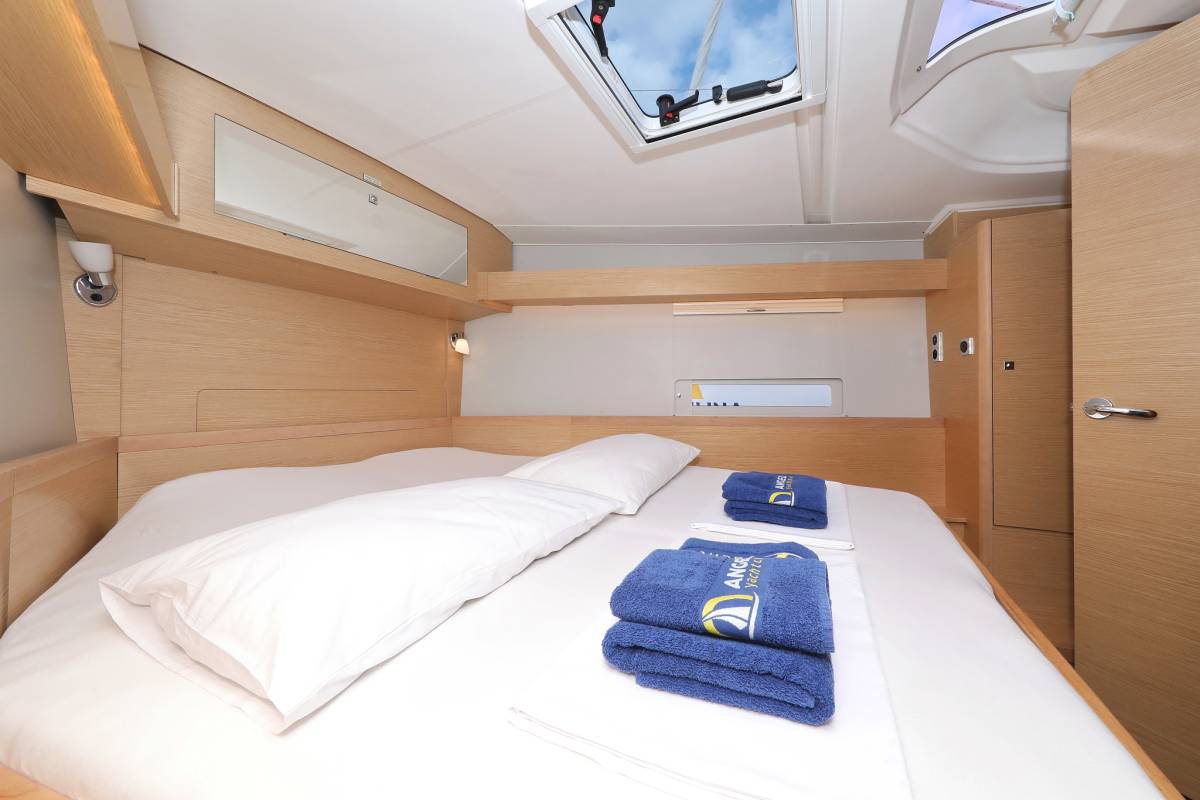 Dufour 430 GL, Thor | Yacht Charter Croatia