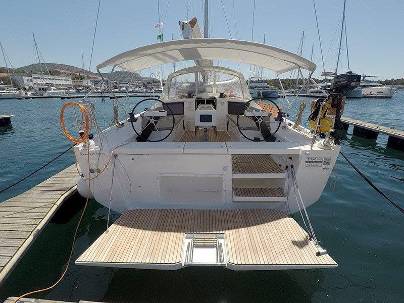 Dufour 430 GL, Sweetest taboo | Noleggio di Yacht Croazia